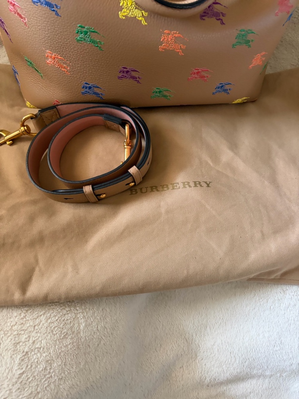 Burberry Tan Leather Tote with Multicolor Equestrian Motif - Picture 2 of 10